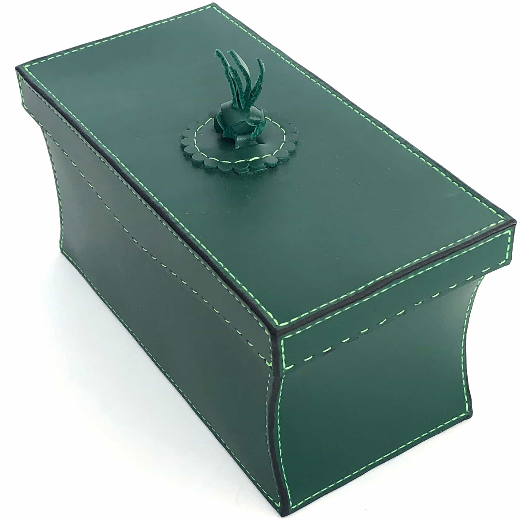 Dice cups and game box in forrest green with dice with lid closed