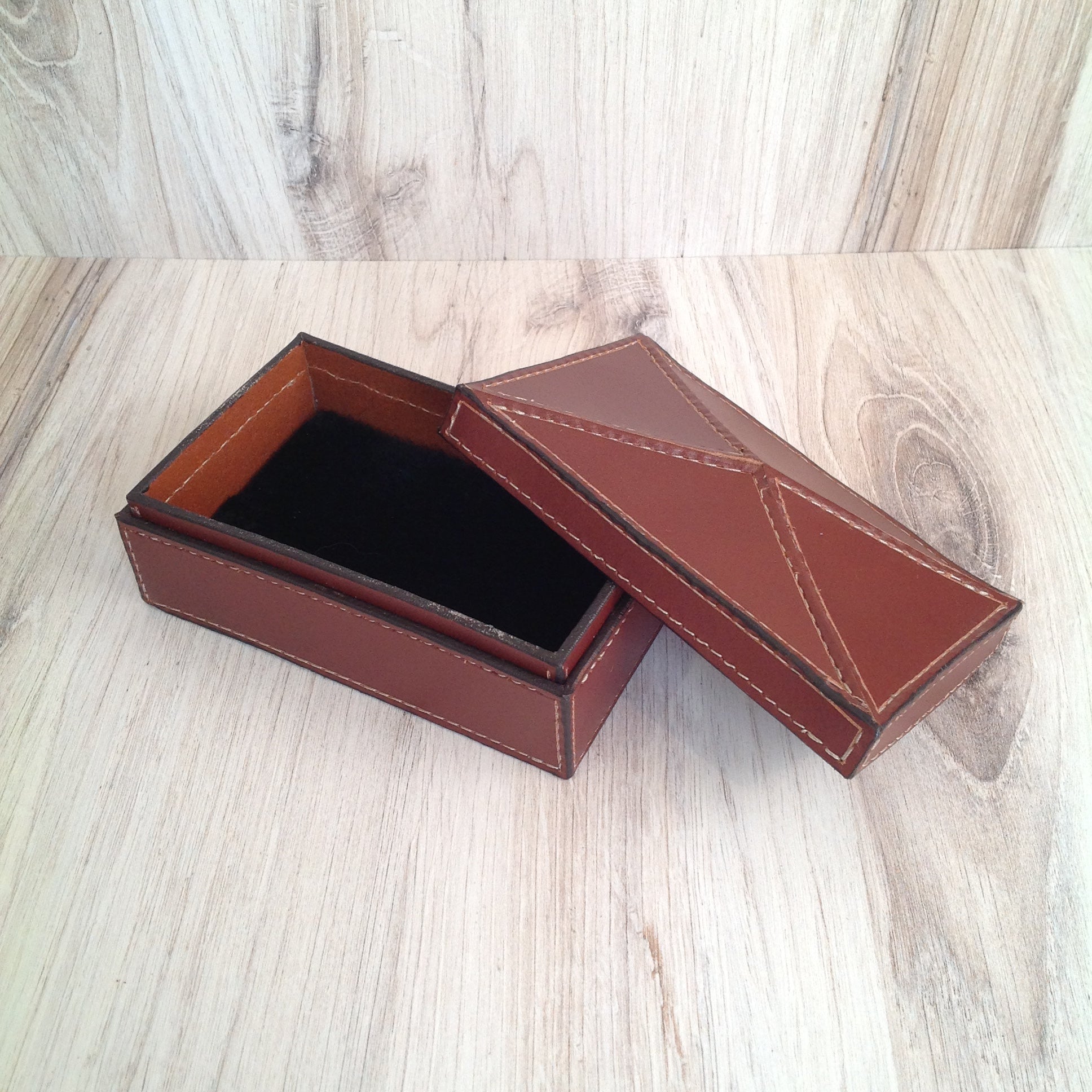 Rectangle Box with Peaked Lid